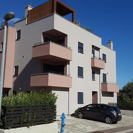 Apartment Lu *